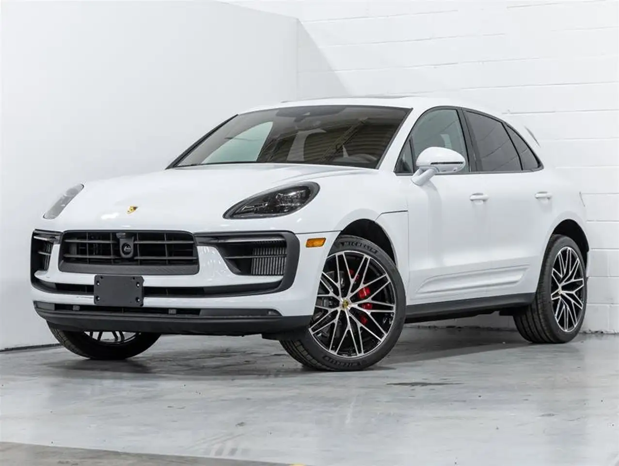 2025 Porsche Macan S