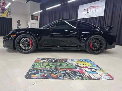 Porsche 911 Carrera 4 GTS
