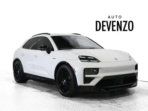 Porsche Macan Turbo Electric