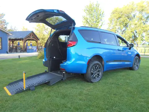 Chrysler Pacifica