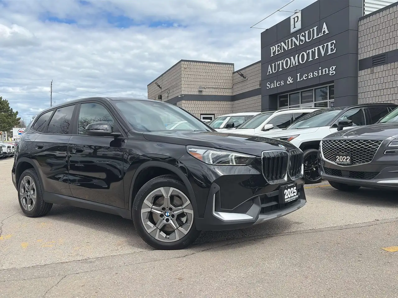 2025 BMW X1 28i