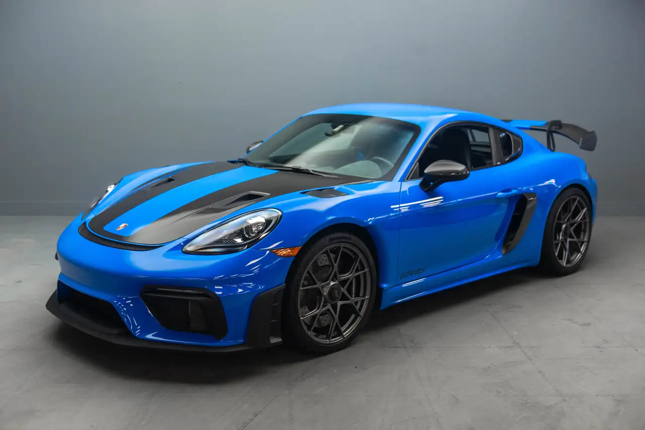 2023 Porsche Cayman