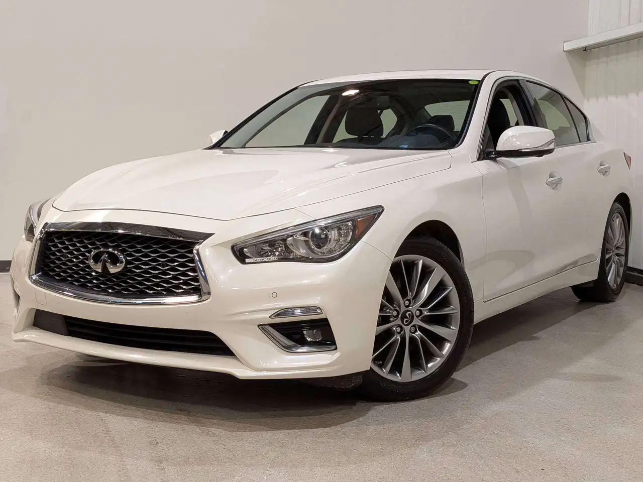 2024 Infiniti Q50 Luxe