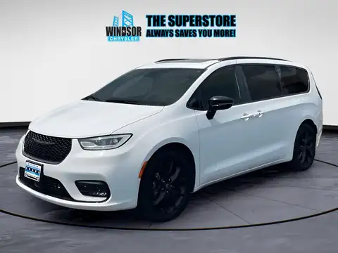 Chrysler Pacifica