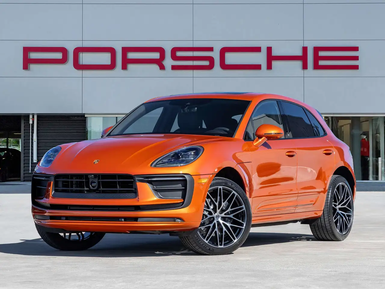 2025 Porsche Macan Base