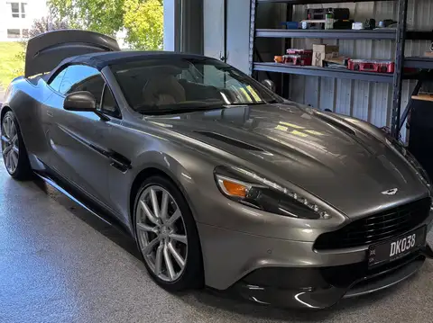 Aston Martin Vanquish