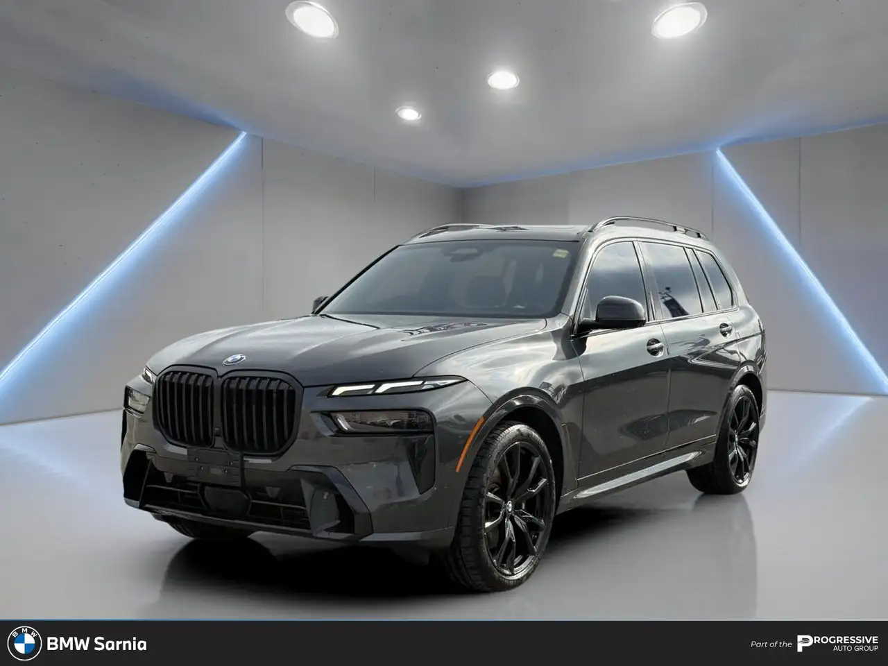 2025 BMW X7 40i