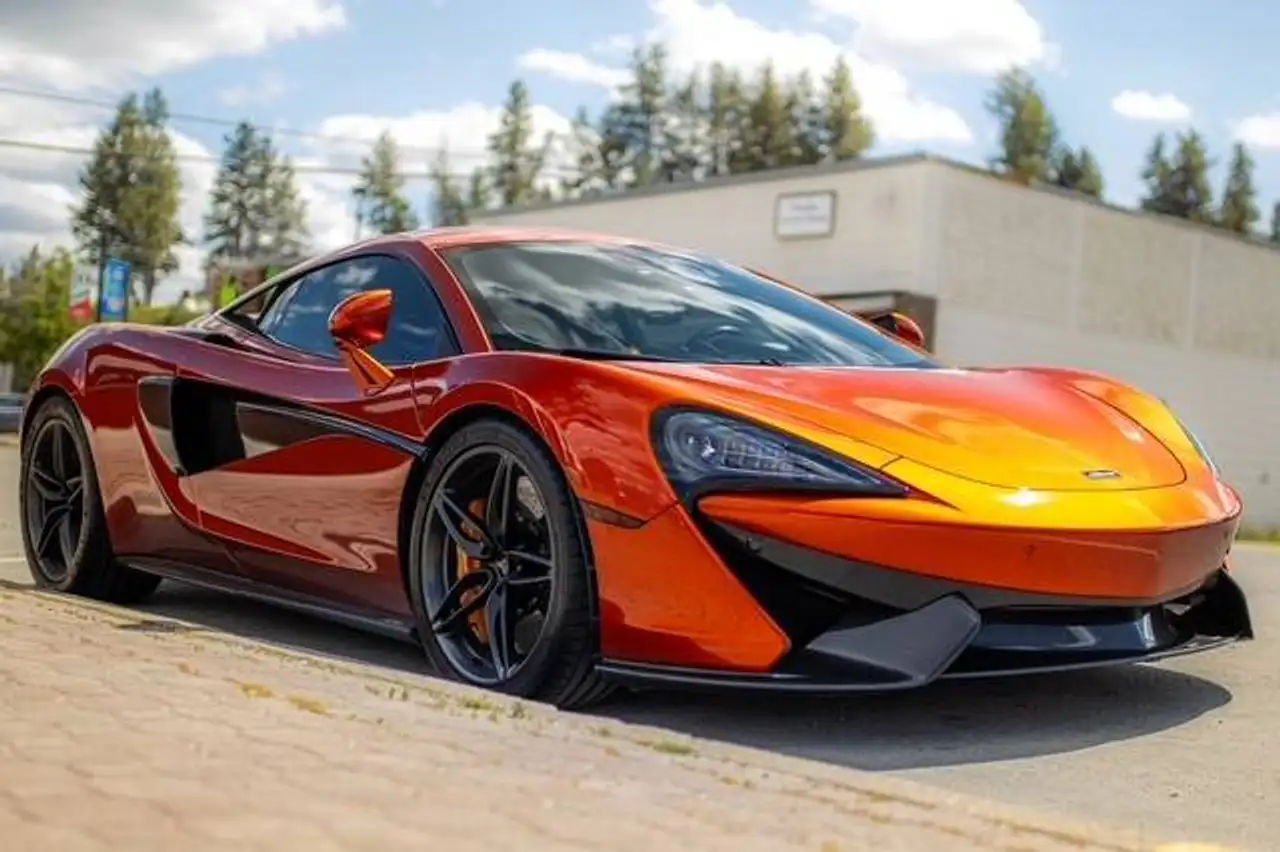 2016 McLaren 570
