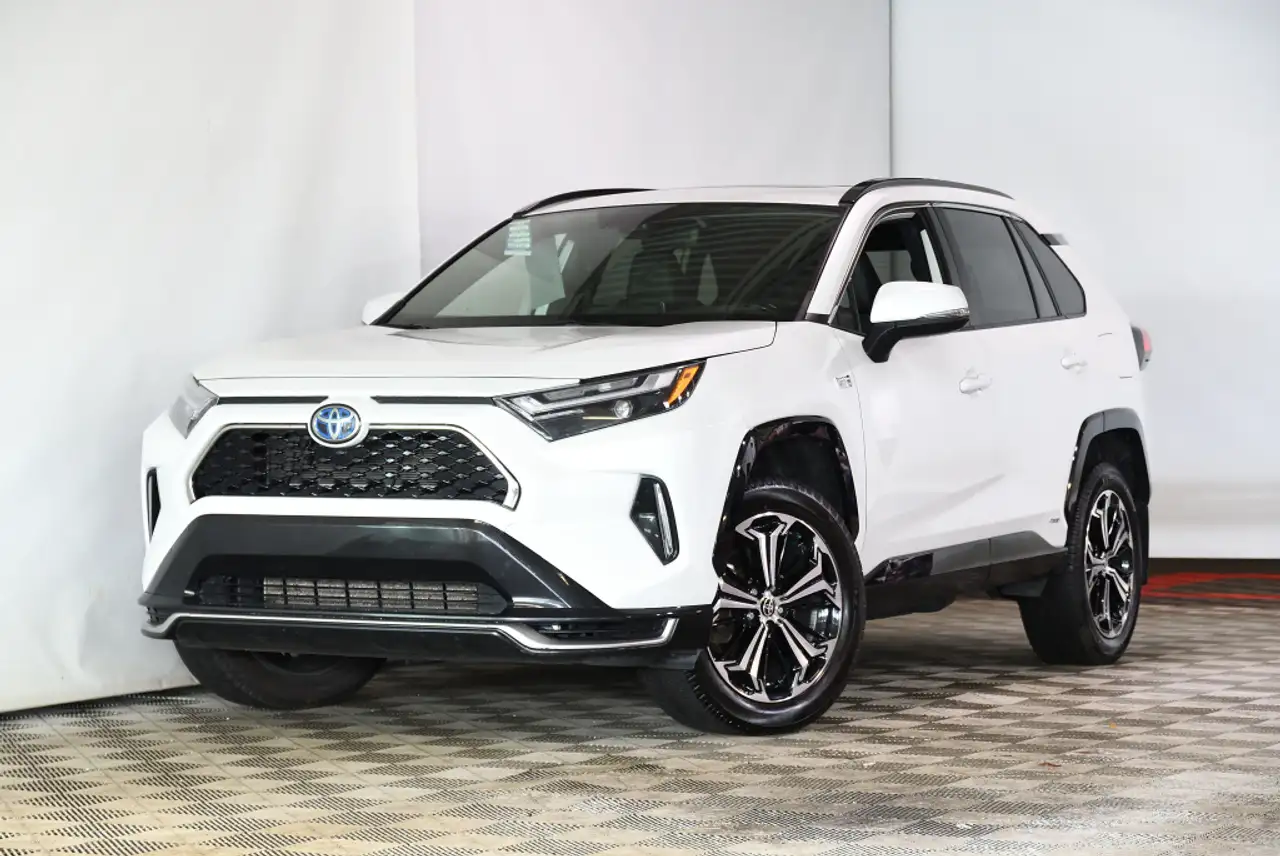 2023 Toyota RAV4 XSE