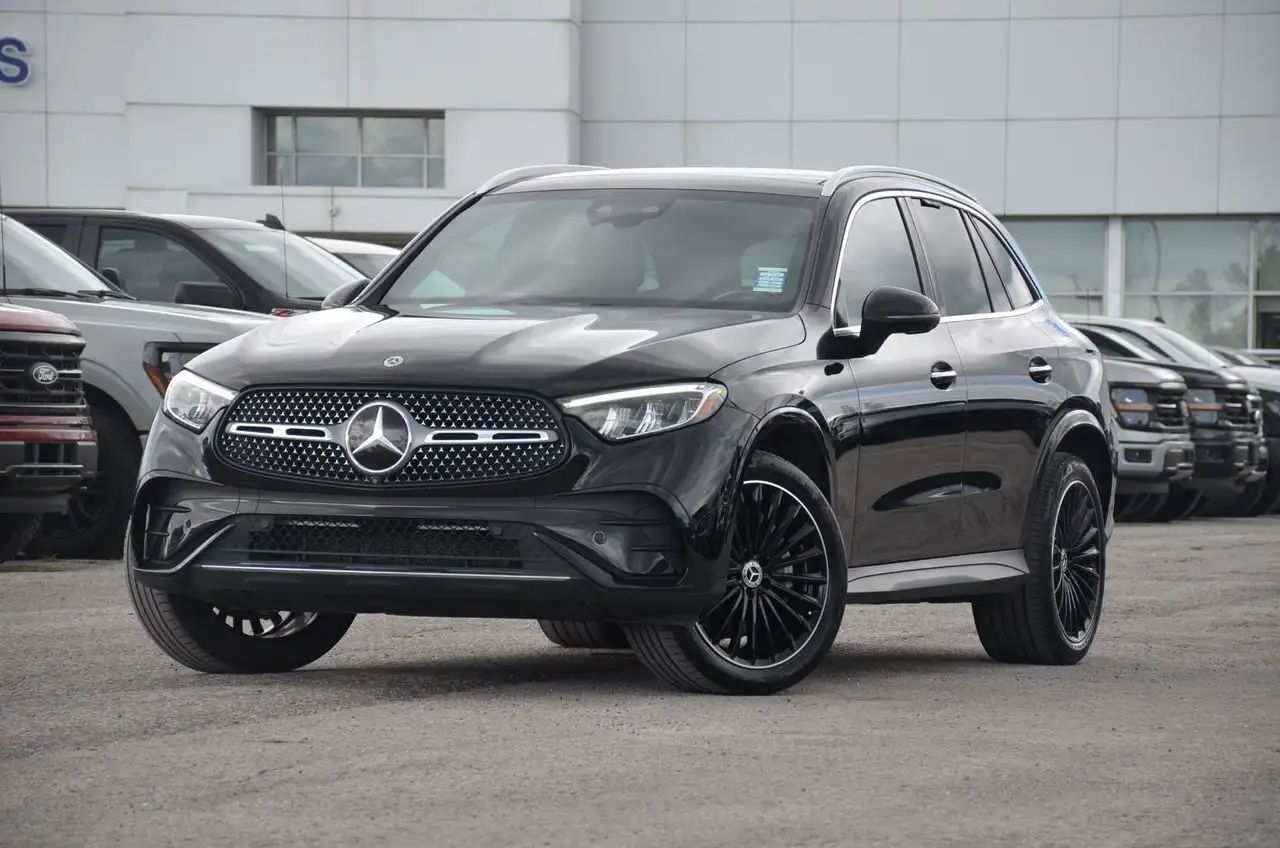 2023 Mercedes-Benz GLC 300