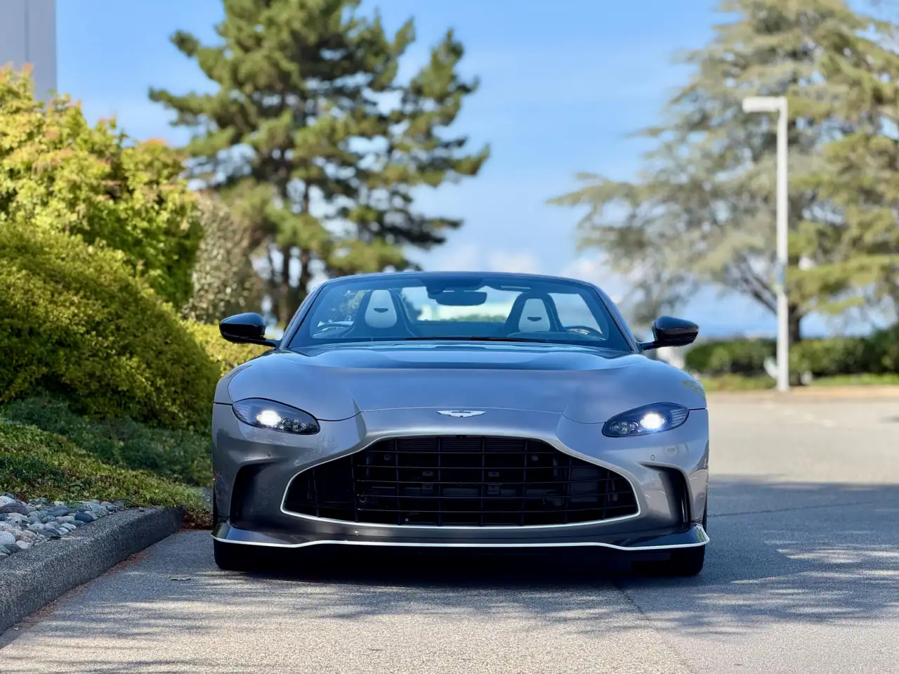 2023 Aston Martin Vantage