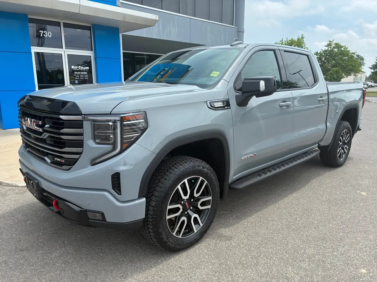 2025 GMC Sierra 1500 AT4