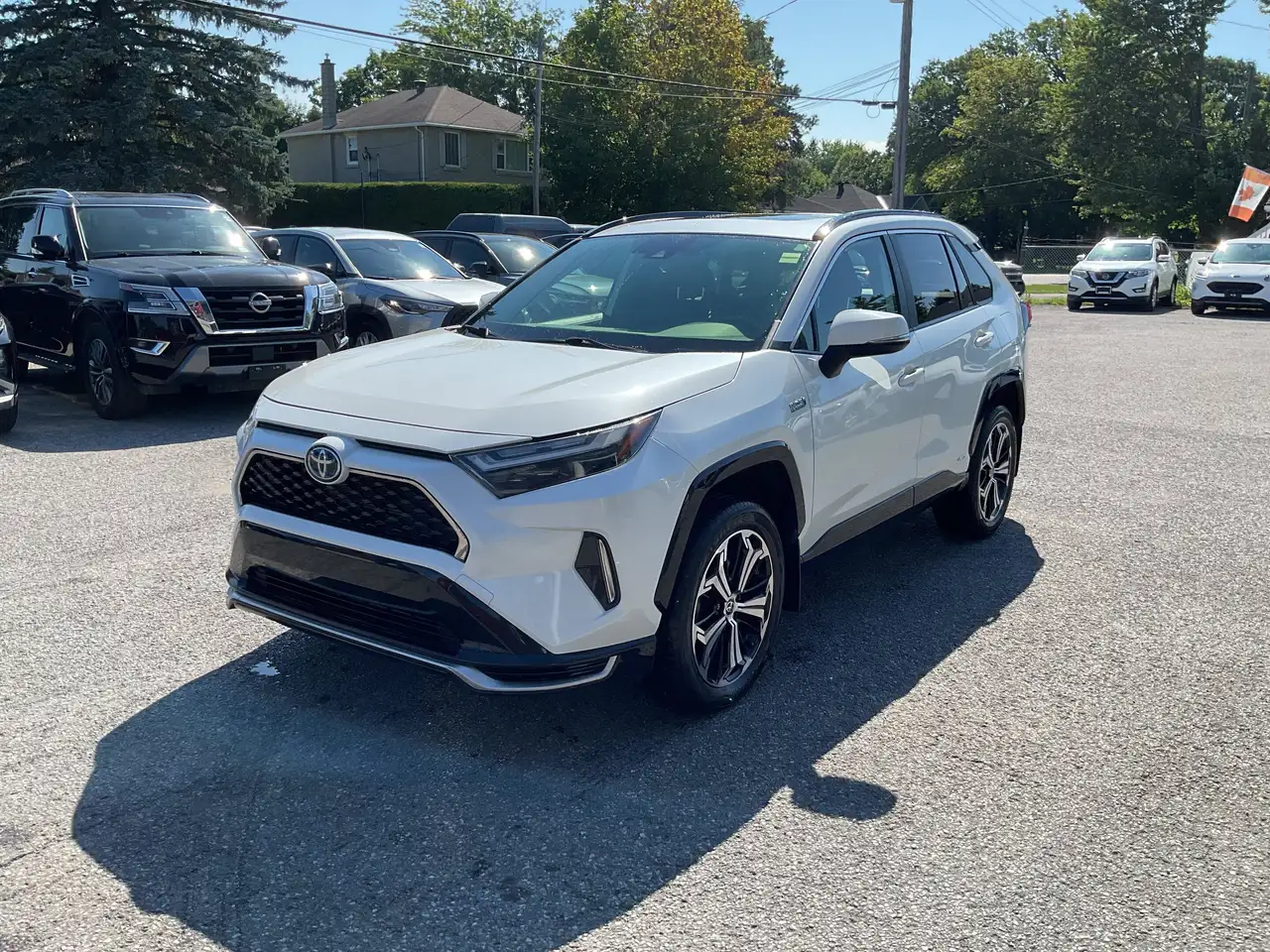 2022 Toyota RAV4 SE