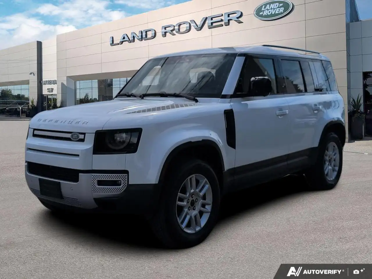 2025 Land Rover Defender S P300