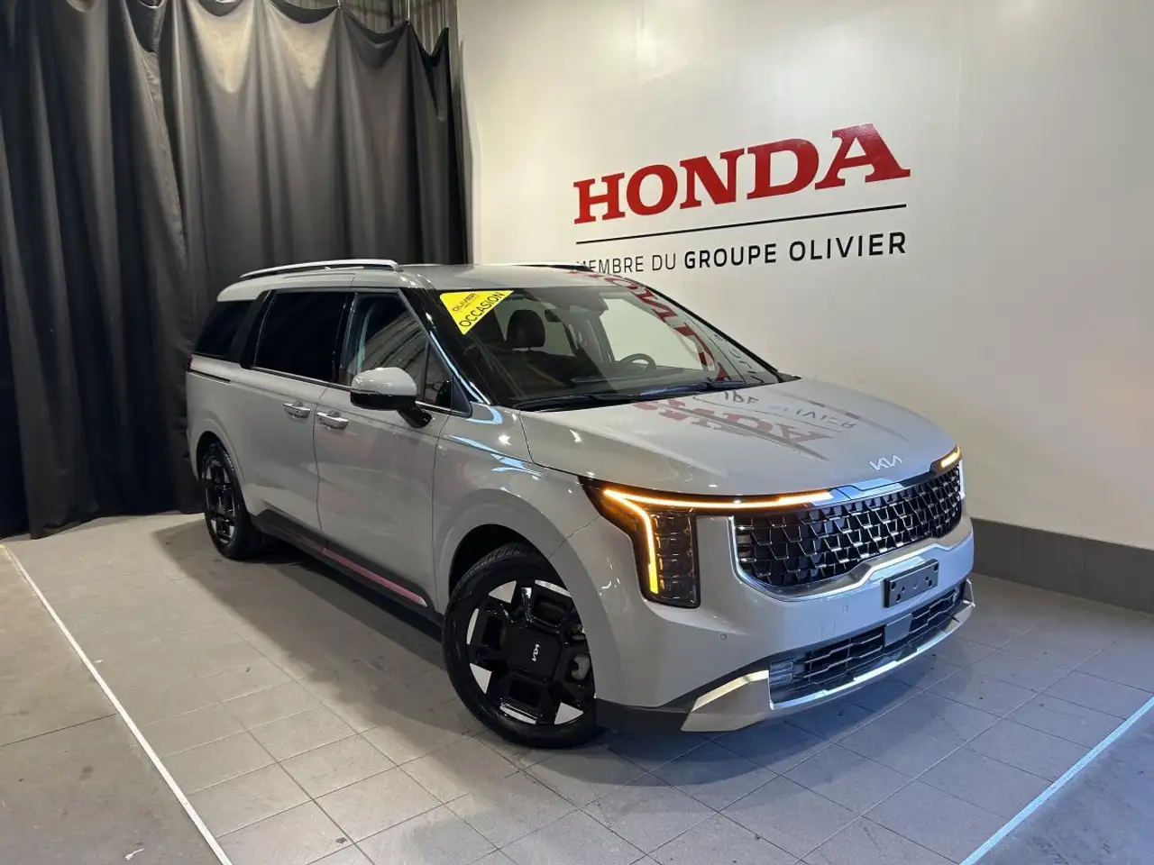 2025 Kia Carnival