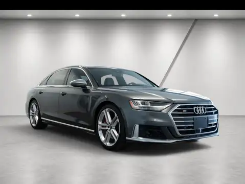 Audi S8