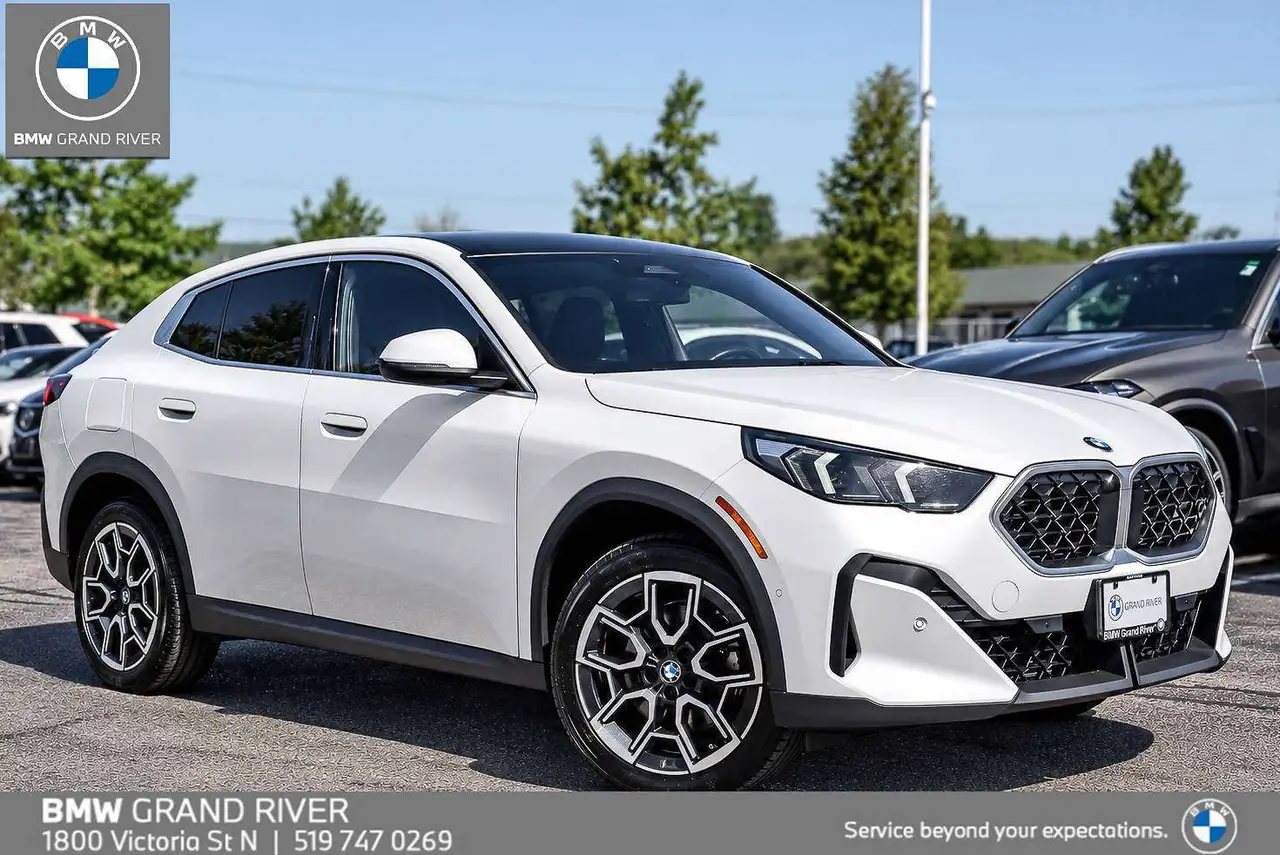 2025 BMW X2 28i