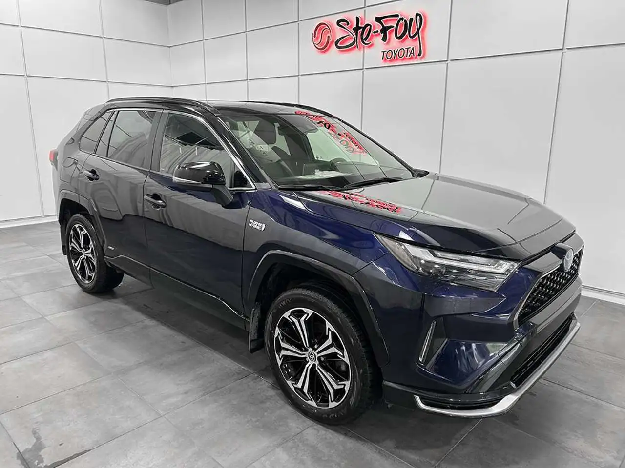 2024 Toyota RAV4 XSE