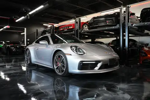 Porsche 911 Carrera 4S