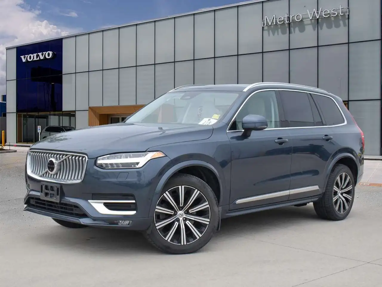 2023 Volvo XC90 Plus