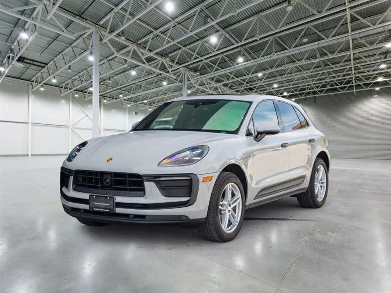 2024 Porsche Macan Base
