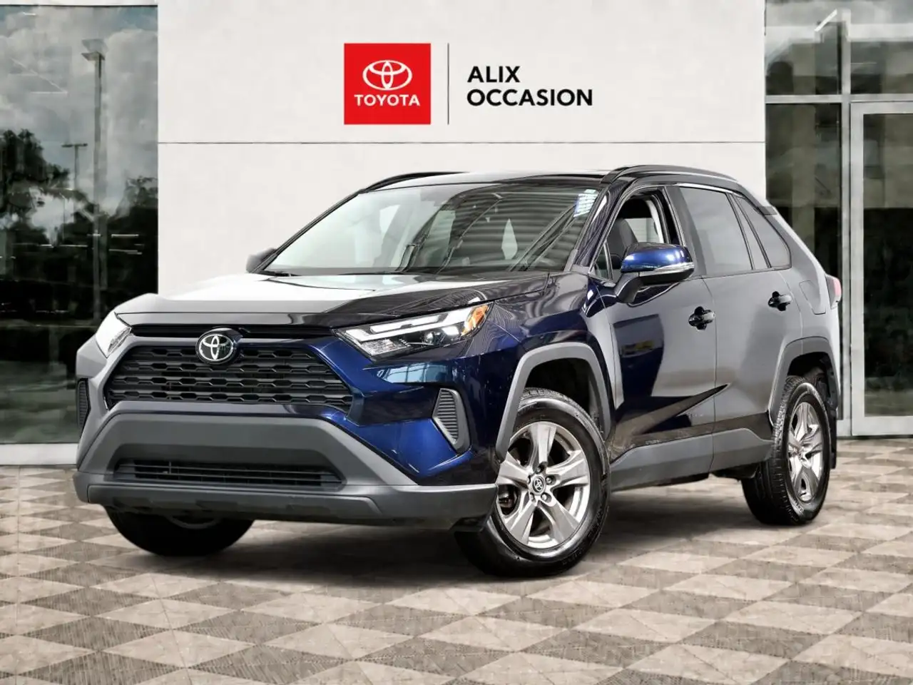 2023 Toyota RAV4 XLE