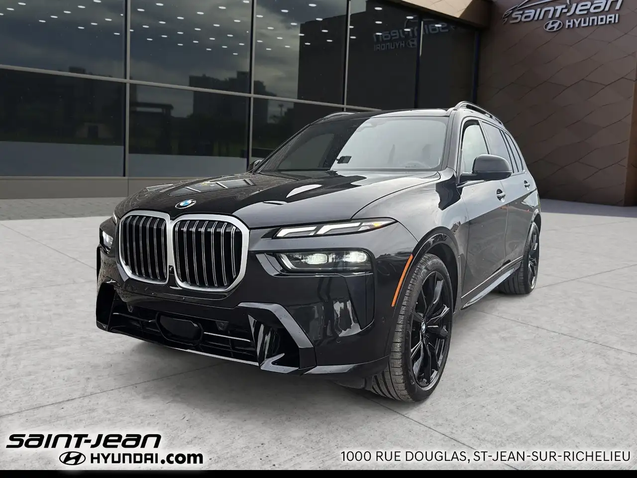 2025 BMW X7 40i