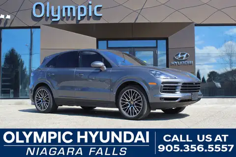 Porsche Cayenne Base