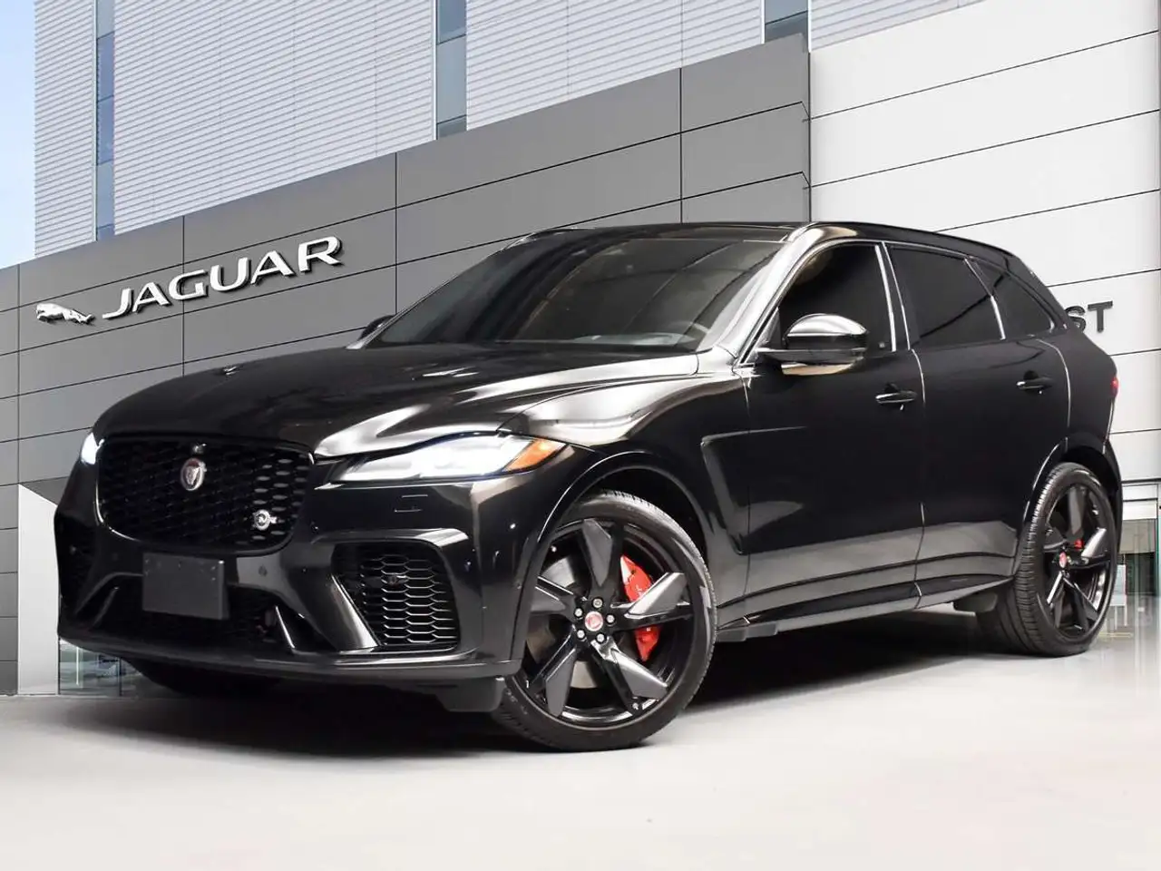 2023 Jaguar F-Pace SVR
