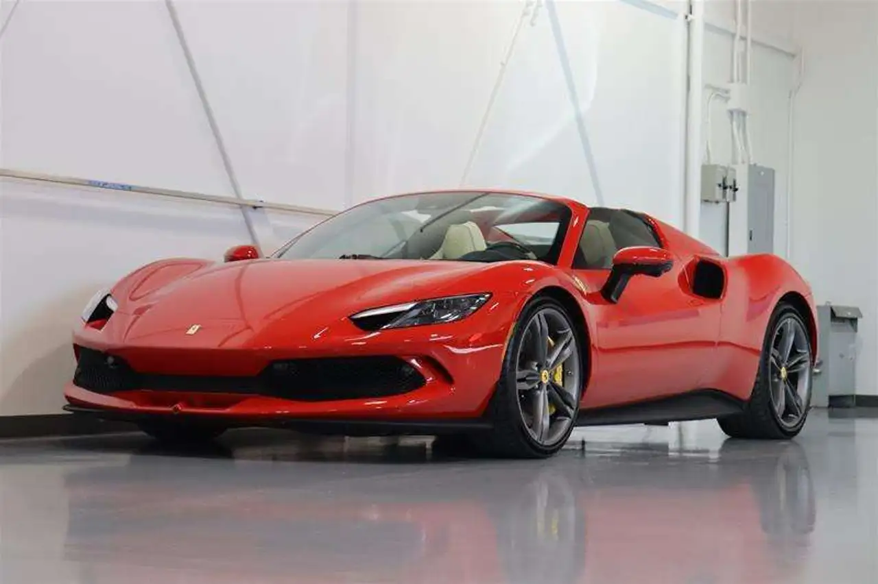2023 Ferrari 296 GTS