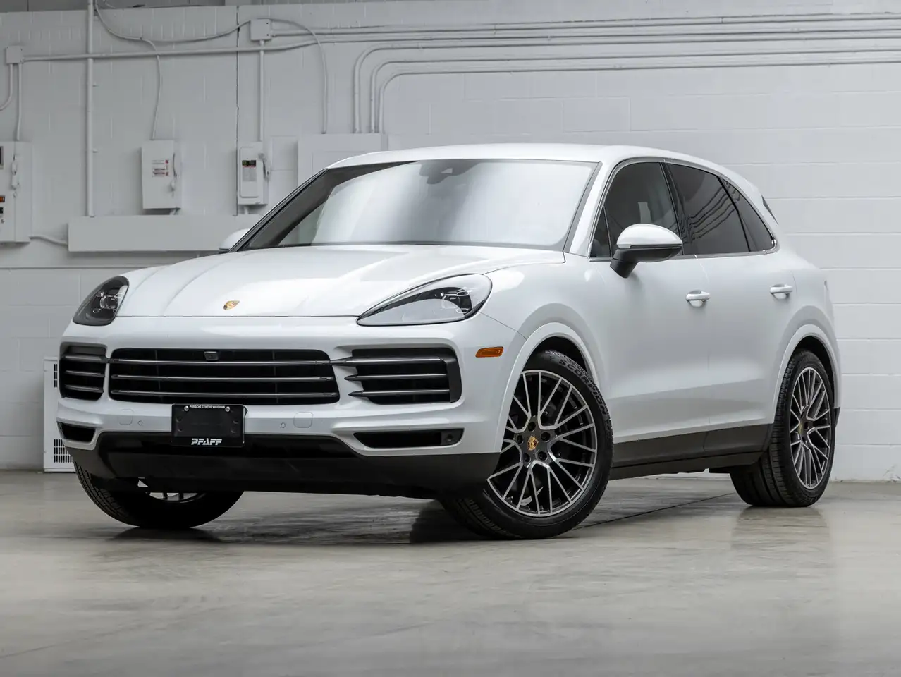 2023 Porsche Cayenne Platinum Edition