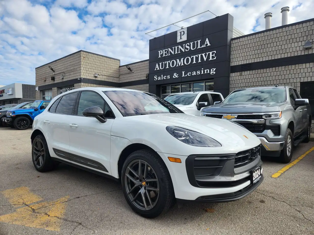 2024 Porsche Macan T