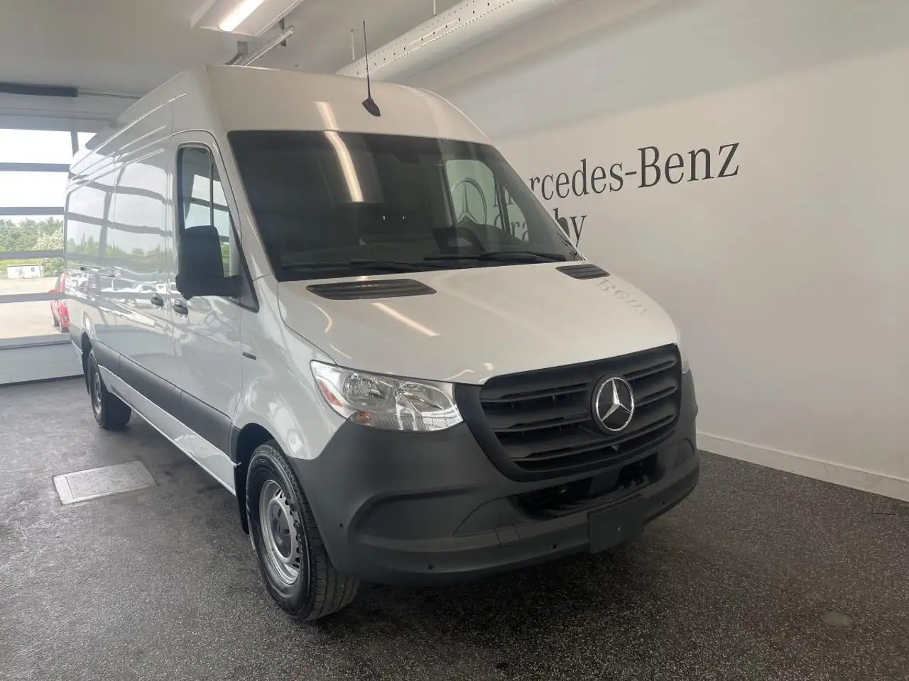 2025 Mercedes-Benz eSprinter