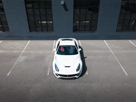 Ferrari F12