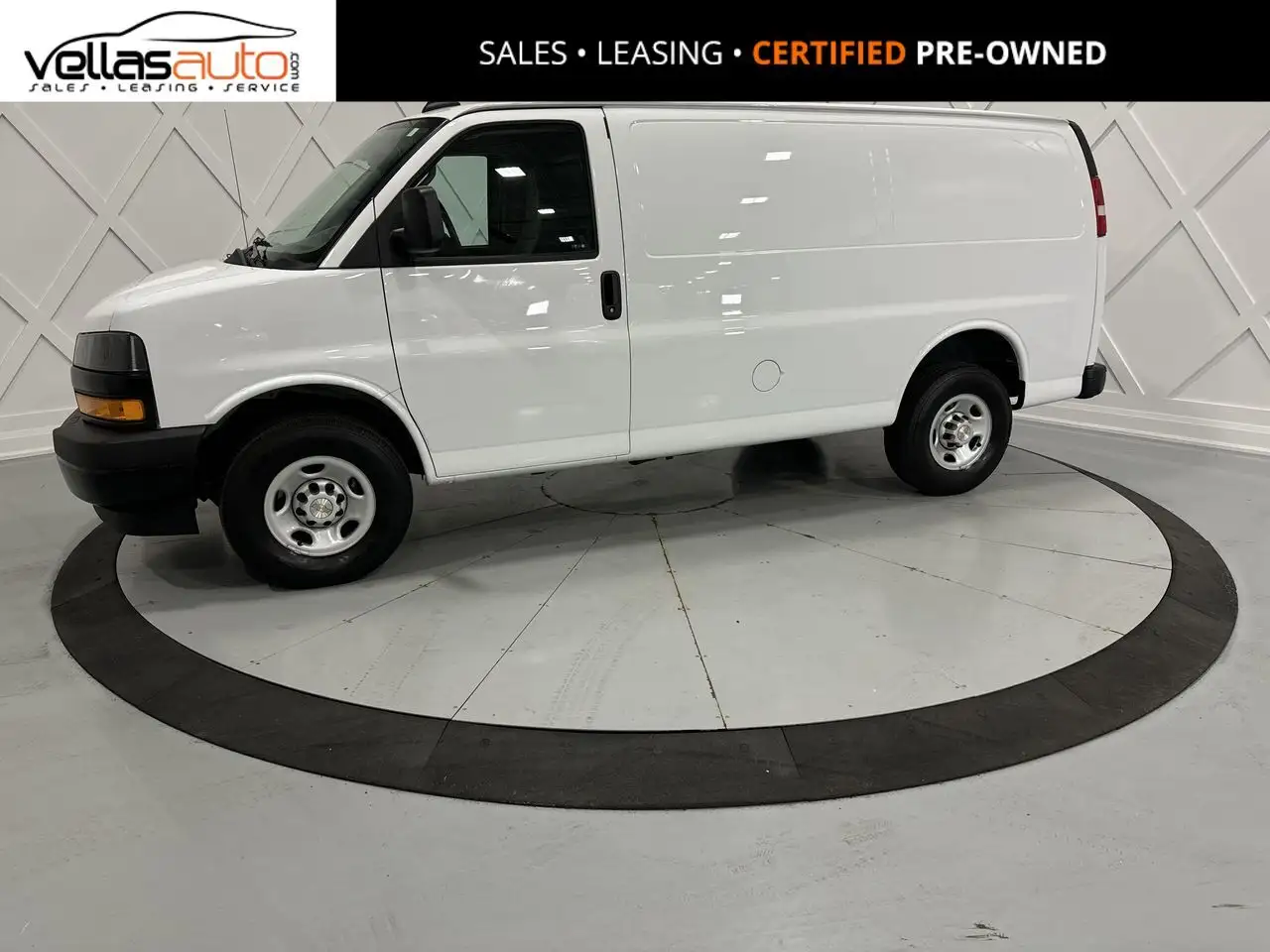 2023 Chevrolet Express 2500