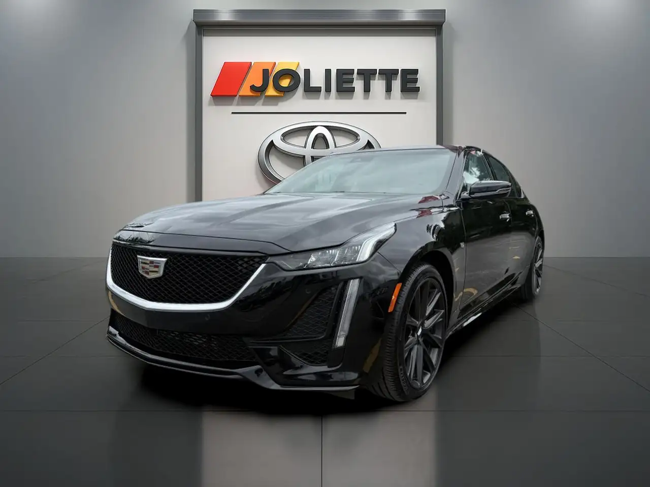 2023 Cadillac CT5 Sport