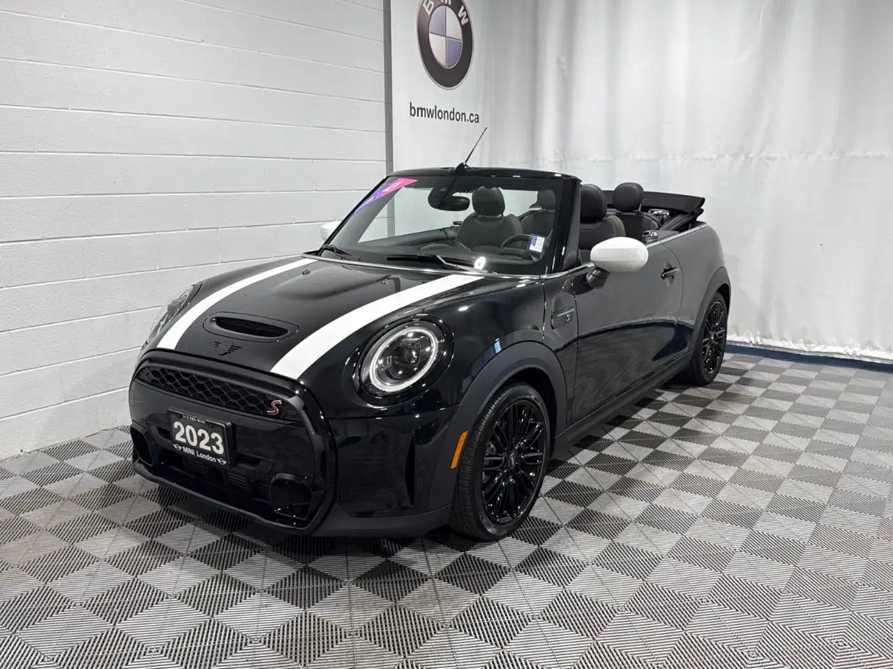 2023 MINI Convertible