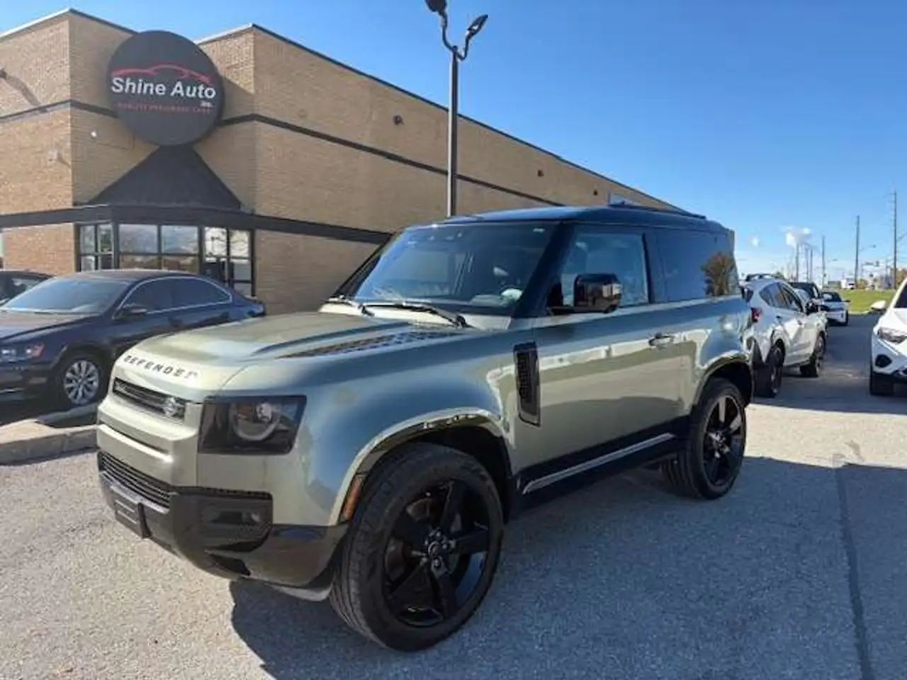 2025 Land Rover Defender X-Dynamic SE P400