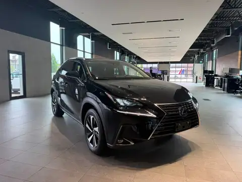Lexus NX 300h Luxury