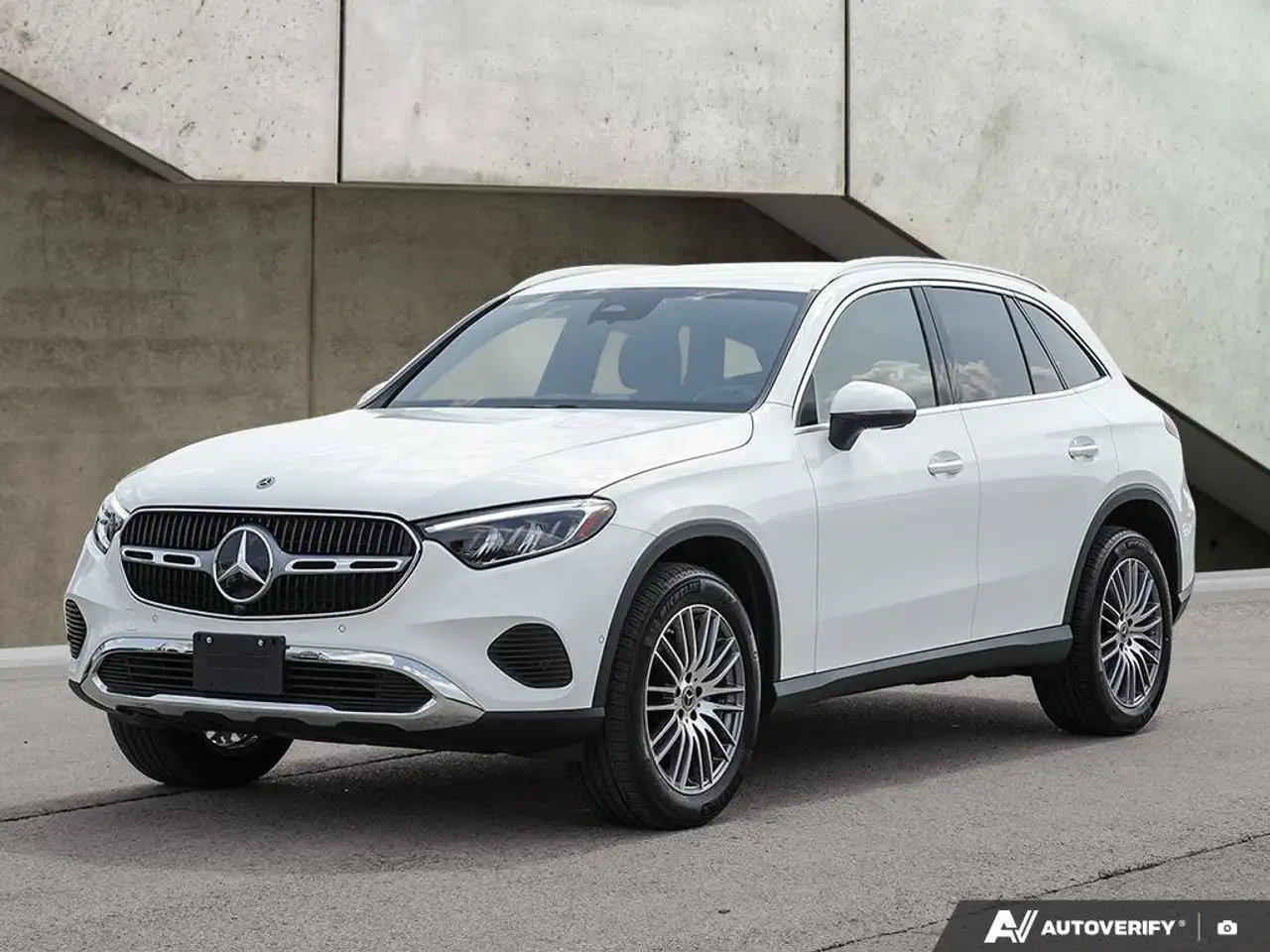 2024 Mercedes-Benz GLC 300
