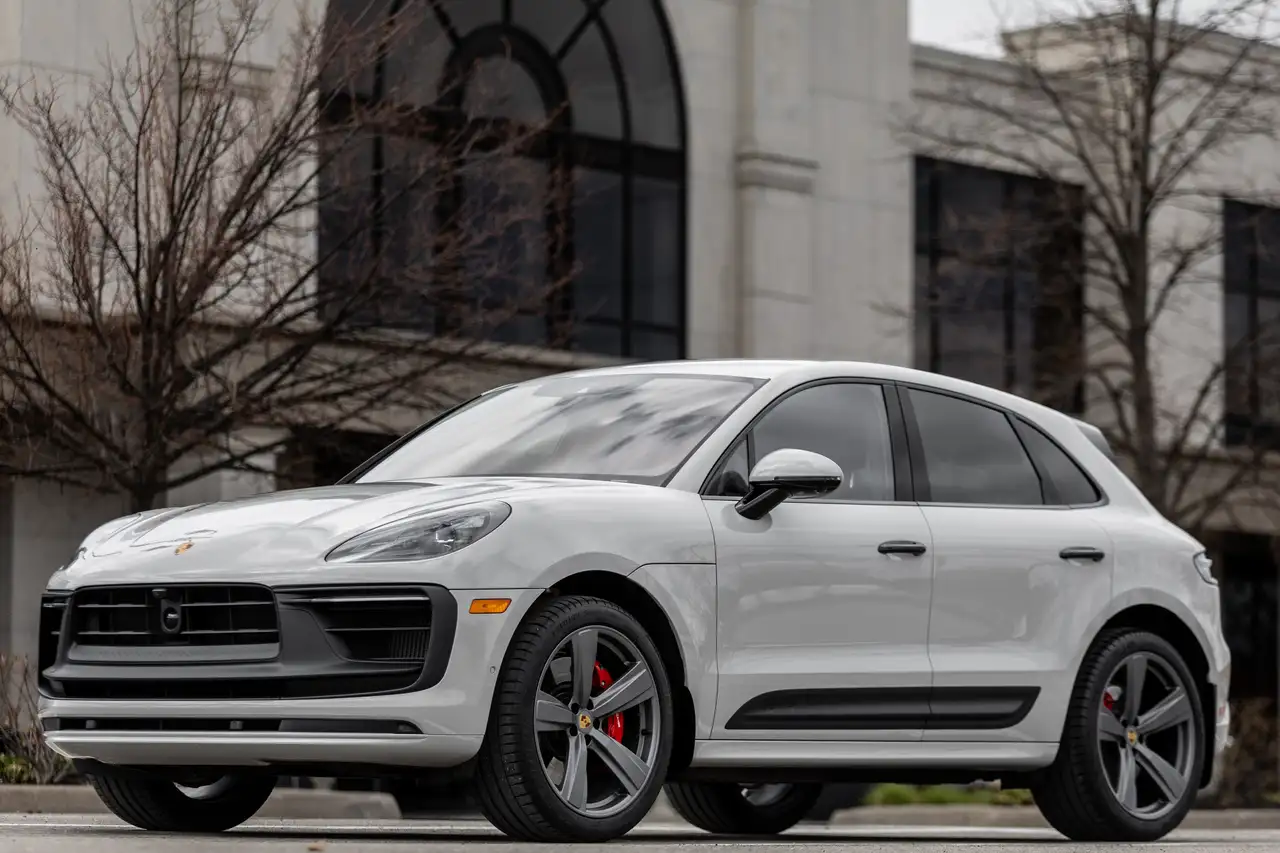 2025 Porsche Macan GTS