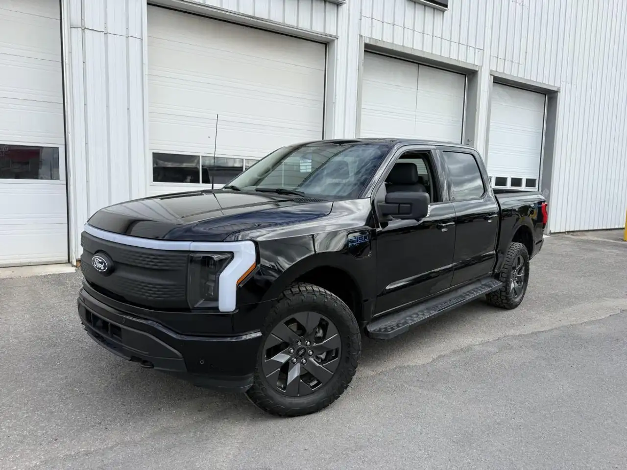 2025 Ford F-150 Lightning