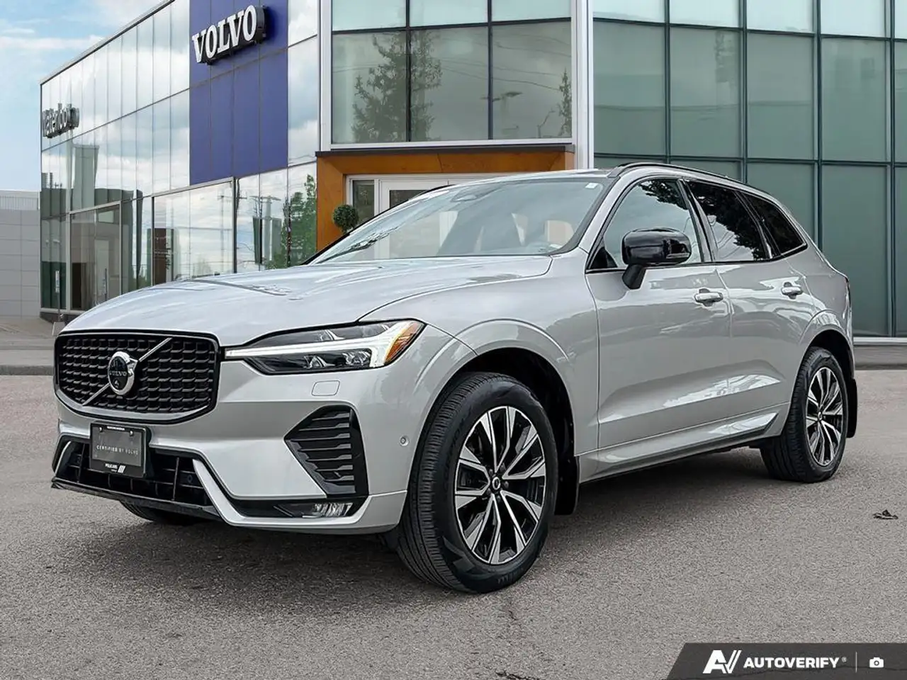 2024 Volvo XC60 Plus