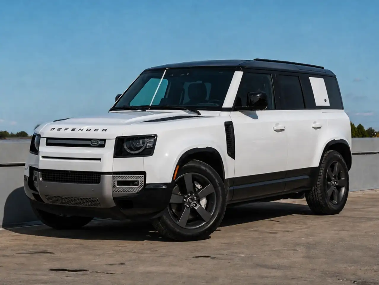 2024 Land Rover Defender X-Dynamic SE P400
