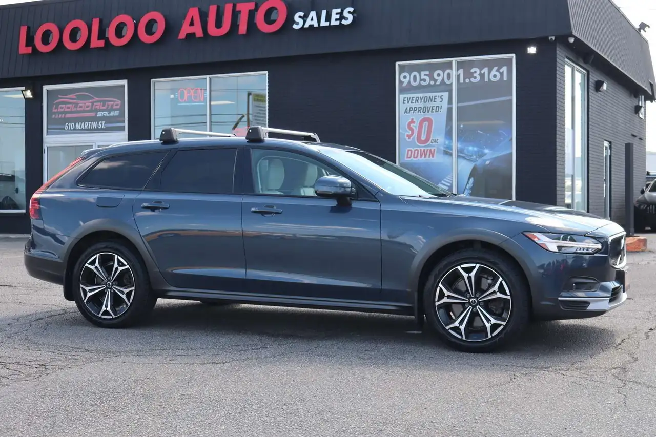 2023 Volvo V90 Plus