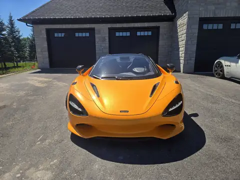 McLaren 750