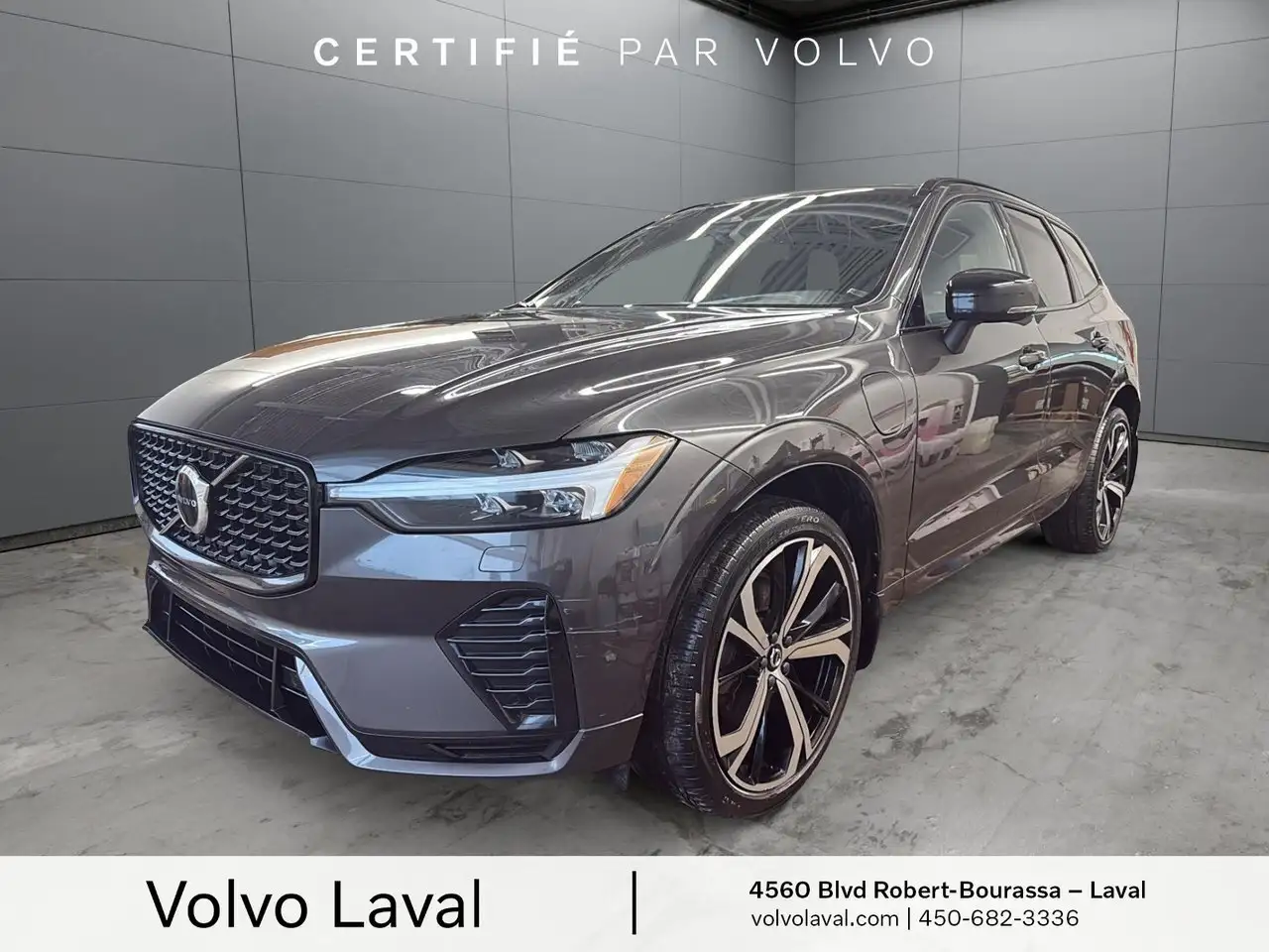 2022 Volvo XC60 R-Design