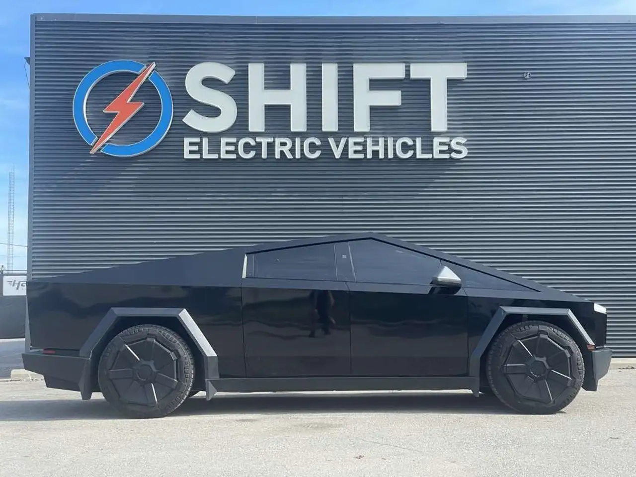 2024 Tesla Cybertruck