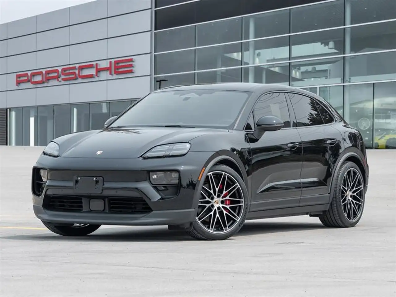 2025 Porsche Macan Electric 4S
