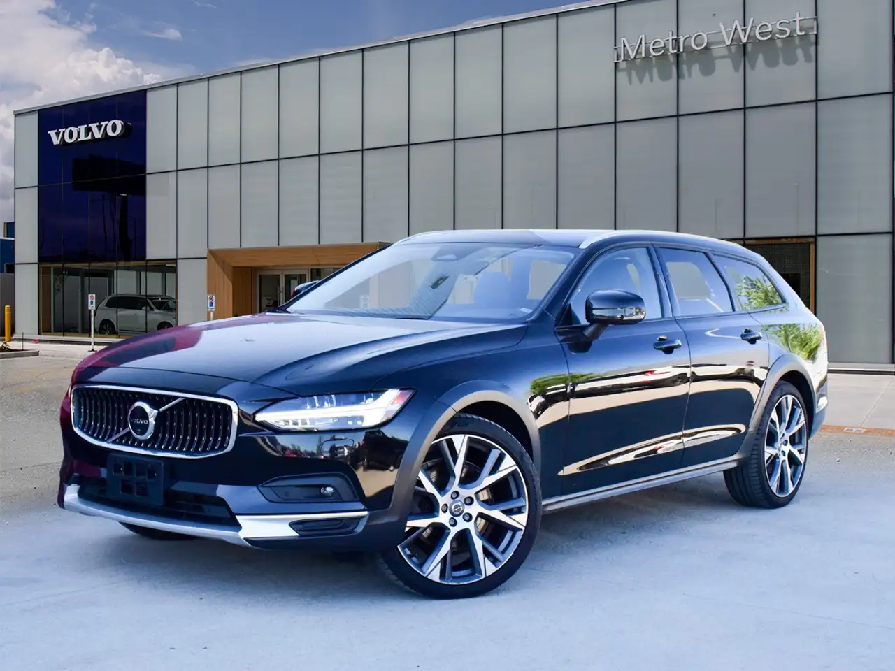 2022 Volvo V90